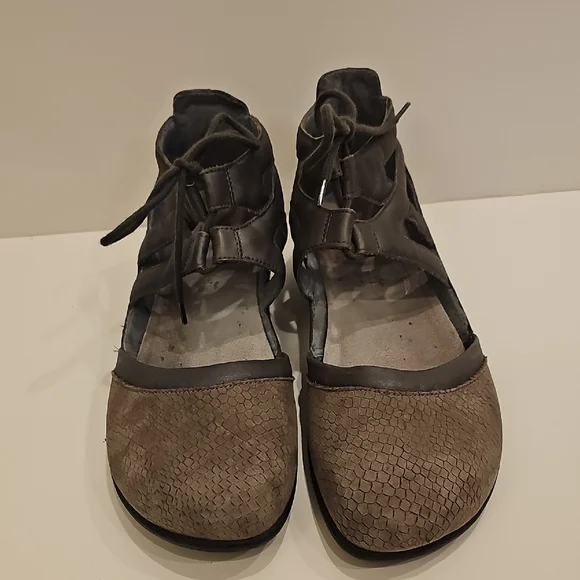 Naot Kata Women's Gray and Brown Lace Up Sandals Size 41 - Picture 2 of 9